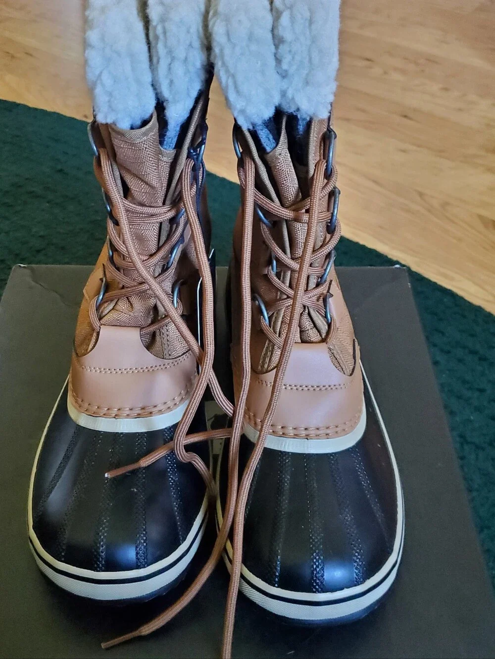 NWT Sorel Winter Carnival Camel Brown  Women's Winter Boot Size 10 Waterproof